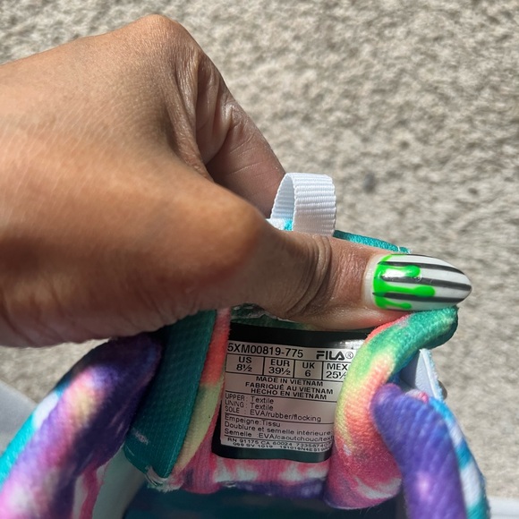 NWOT FILA Women’s Disruptor II Tie Dye Platform Sneakers U.S. Size 8.5 - Picture 12 of 12